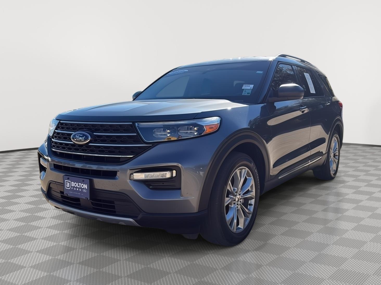 2023 Ford Explorer XLT SUV