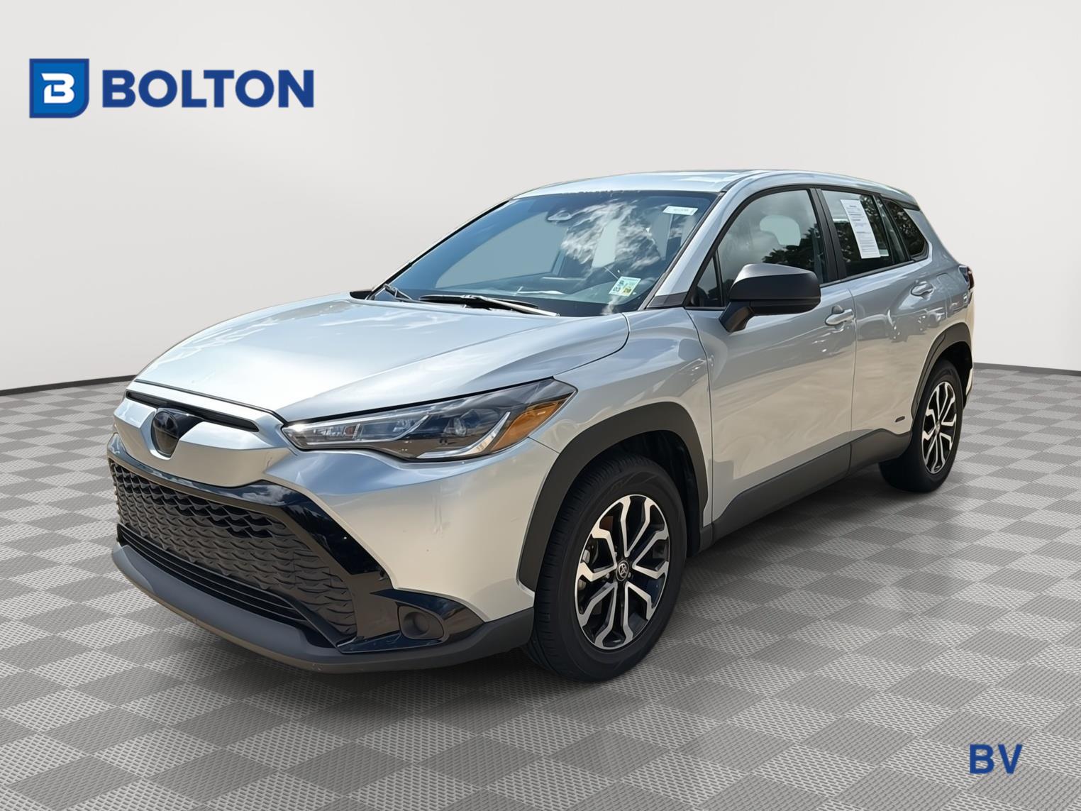 2023 Toyota Corolla Cross Hybrid S AWD's photo