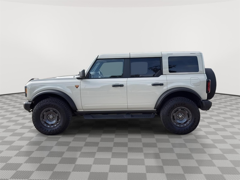 Used 2025 Ford Bronco Badlands SUV