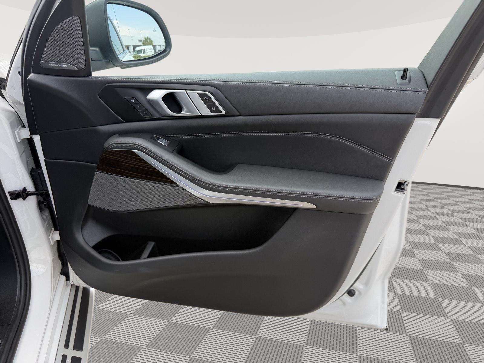 2024 BMW X7 40i - Photo 22