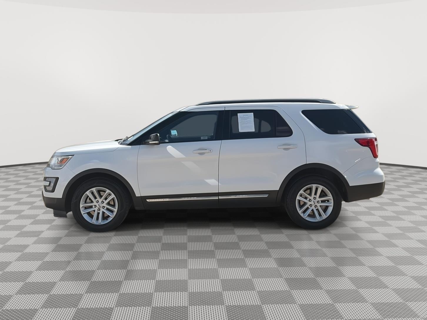 Used 2017 Ford Explorer XLT with VIN 1FM5K7D81HGD78321 for sale in Lake Charles, LA