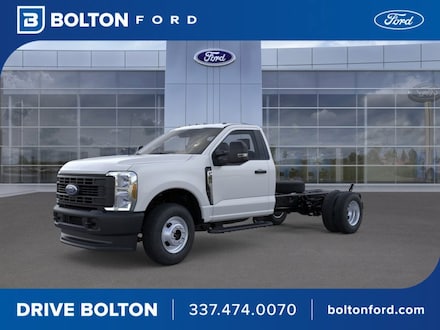 2026 Ford Super Duty F-350 DRW XL 4WD Reg Cab 145 WB 60 CA Truck
