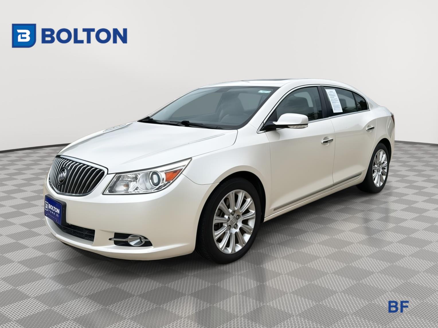 2013 Buick LaCrosse's photo