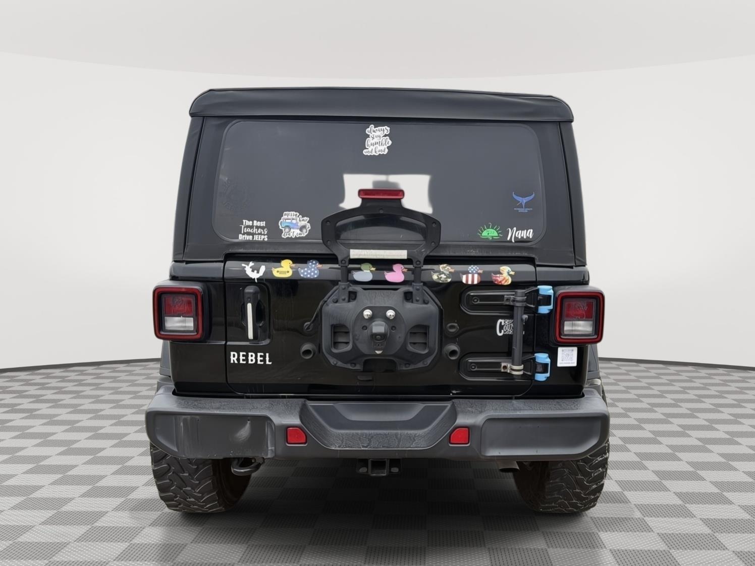 2021 Jeep Wrangler Unlimited Sahara photo 4