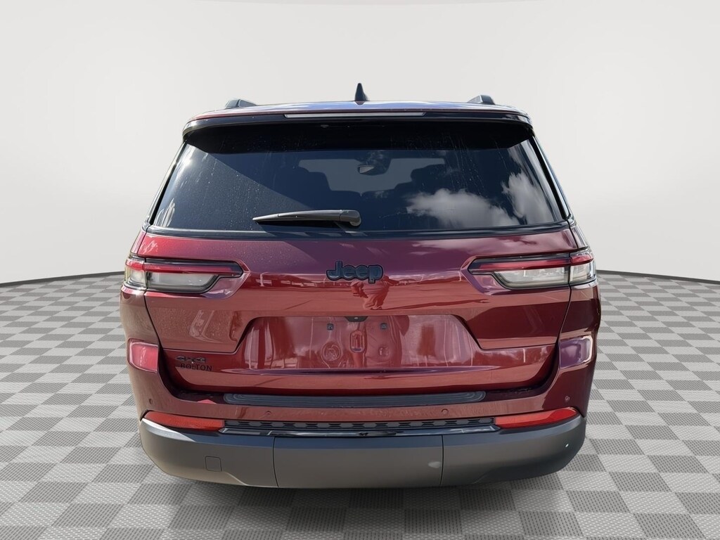 Used 2024 Jeep Grand Cherokee L Laredo SUV