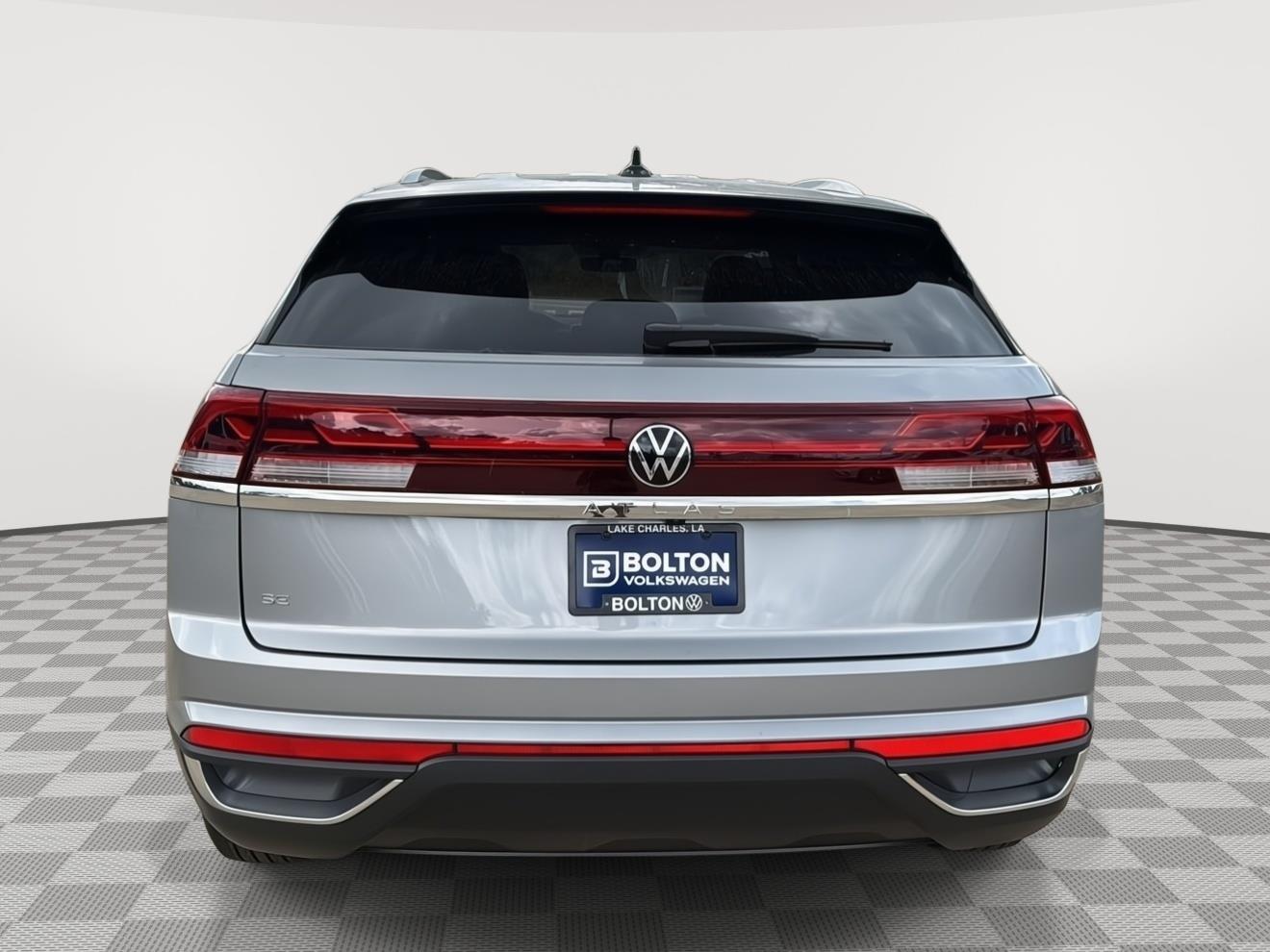 2026 Volkswagen Atlas Cross Sport SE photo 4