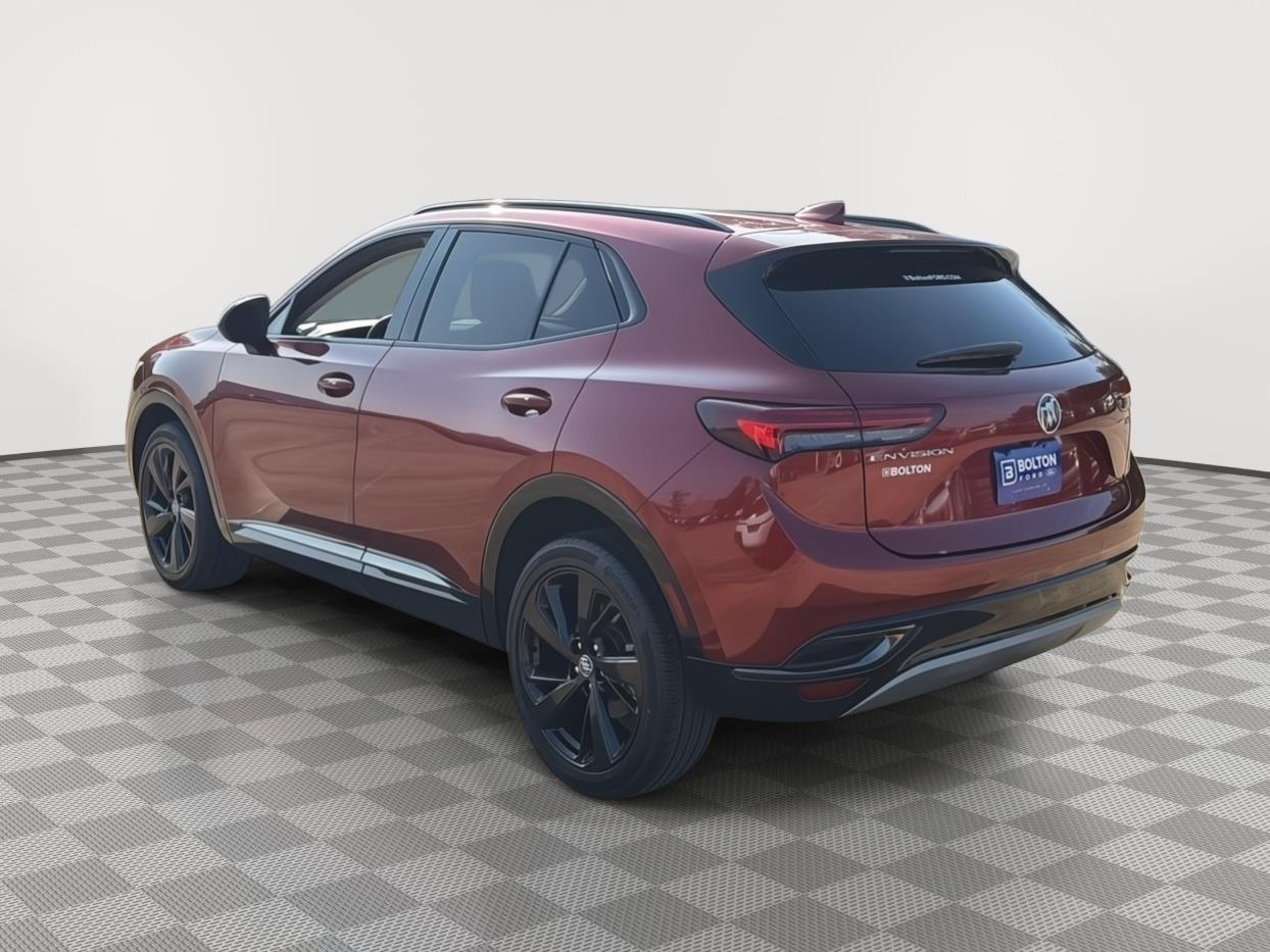 2022 Buick Envision Essence photo 3