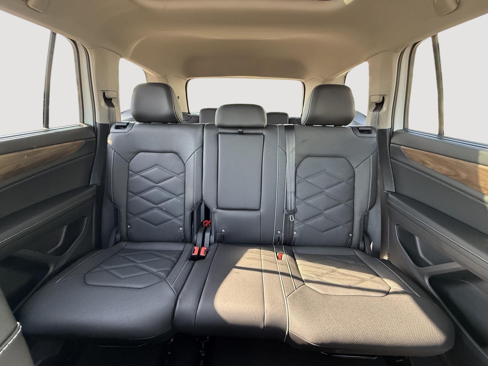 2026 Volkswagen Atlas SE w/Tech - Photo 16