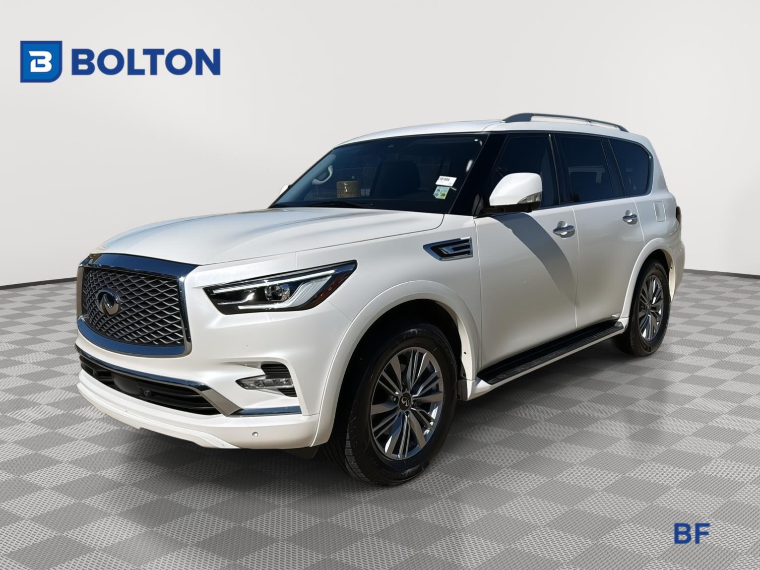 2021 INFINITI QX80's photo