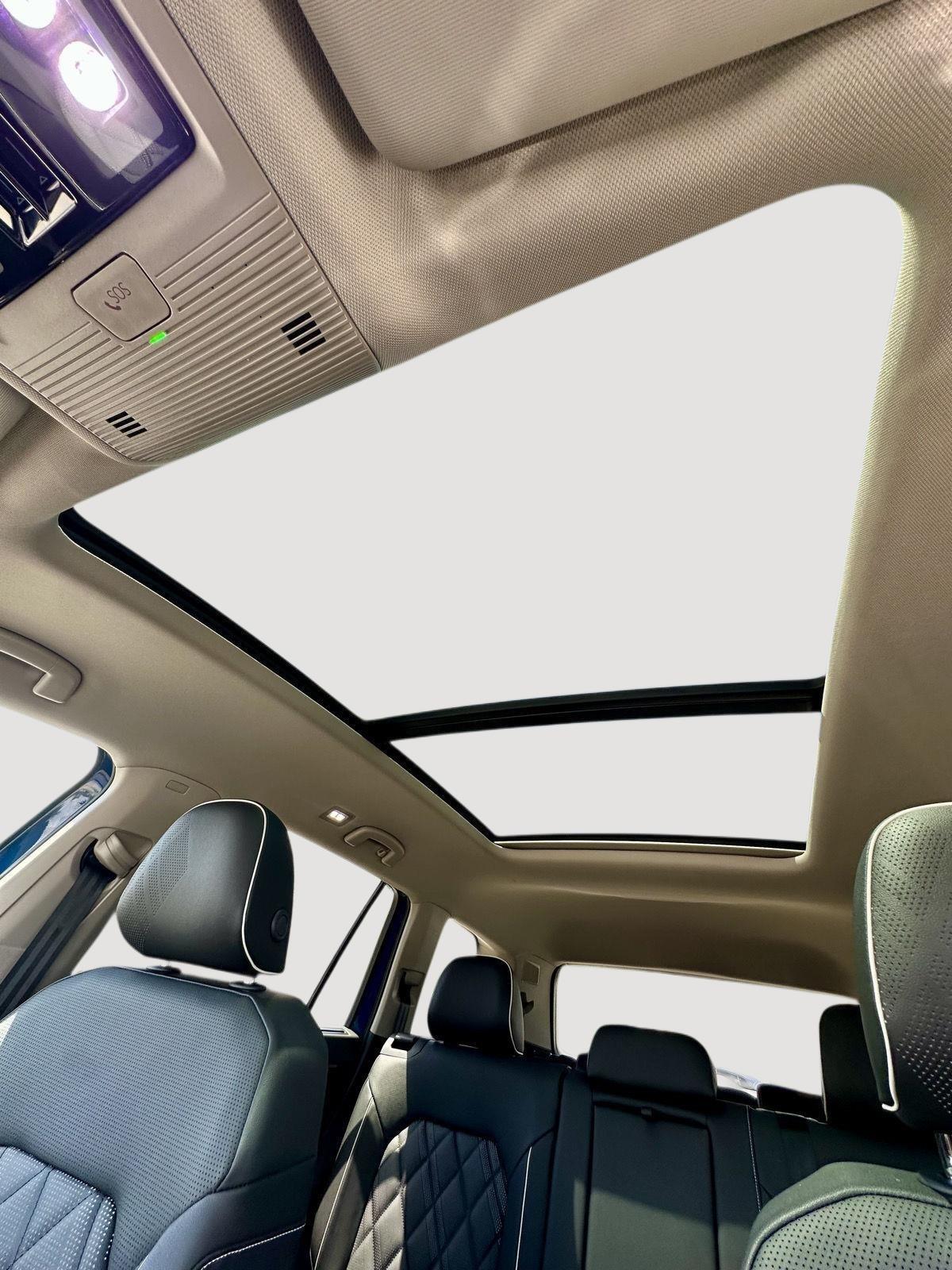 2025 Volkswagen Atlas SEL Premium R-Line - Photo 14