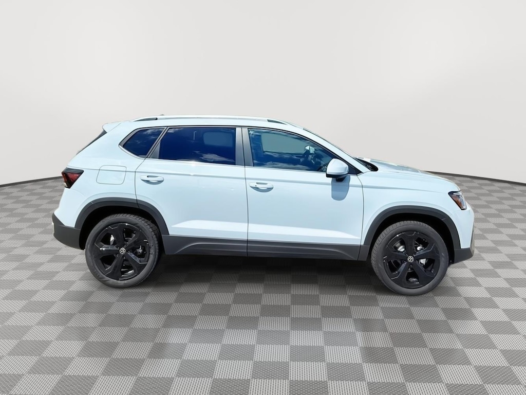 New 2025 Volkswagen Taos 1.5T SEL SUV
