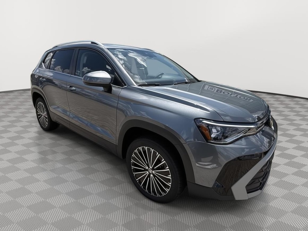New 2025 Volkswagen Taos 1.5T SE SUV