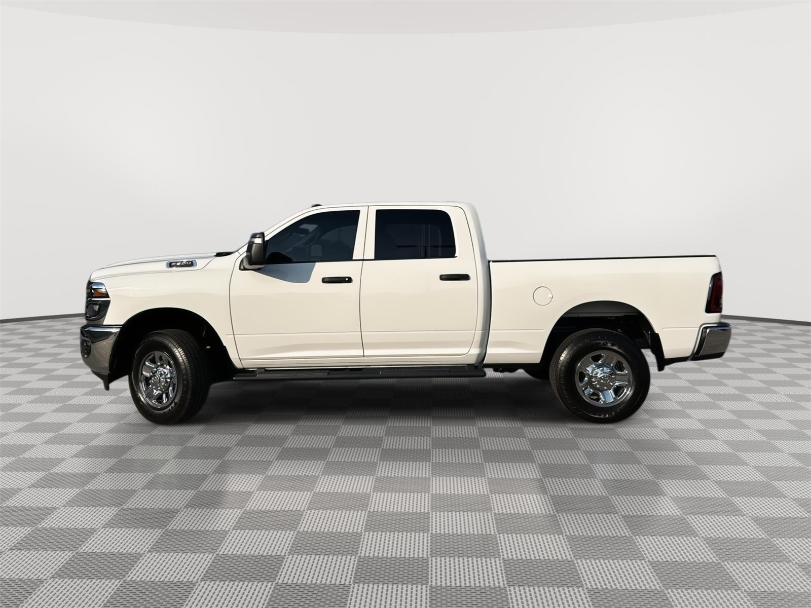 2025 Ram 2500 Tradesman photo 2