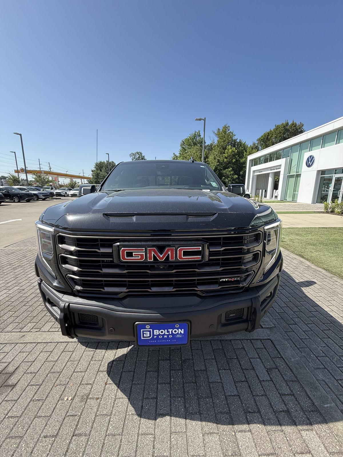 2024 Gmc Sierra 1500 AT4X photo 3