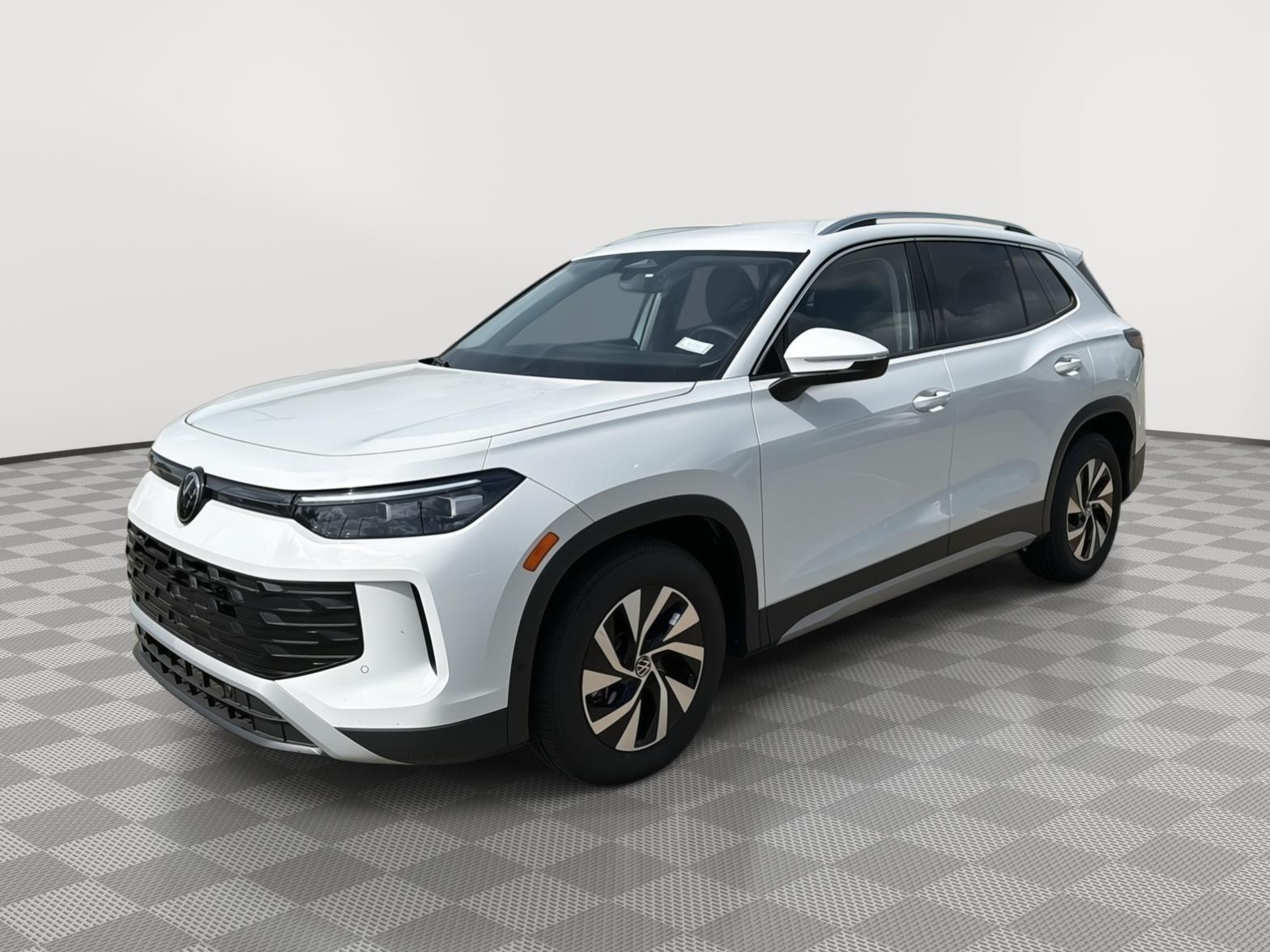 2026 Volkswagen Tiguan 2.0T S's photo