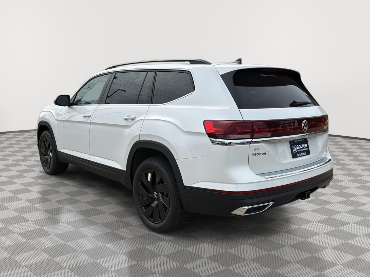 2026 Volkswagen Atlas SE w/Tech - Photo 3