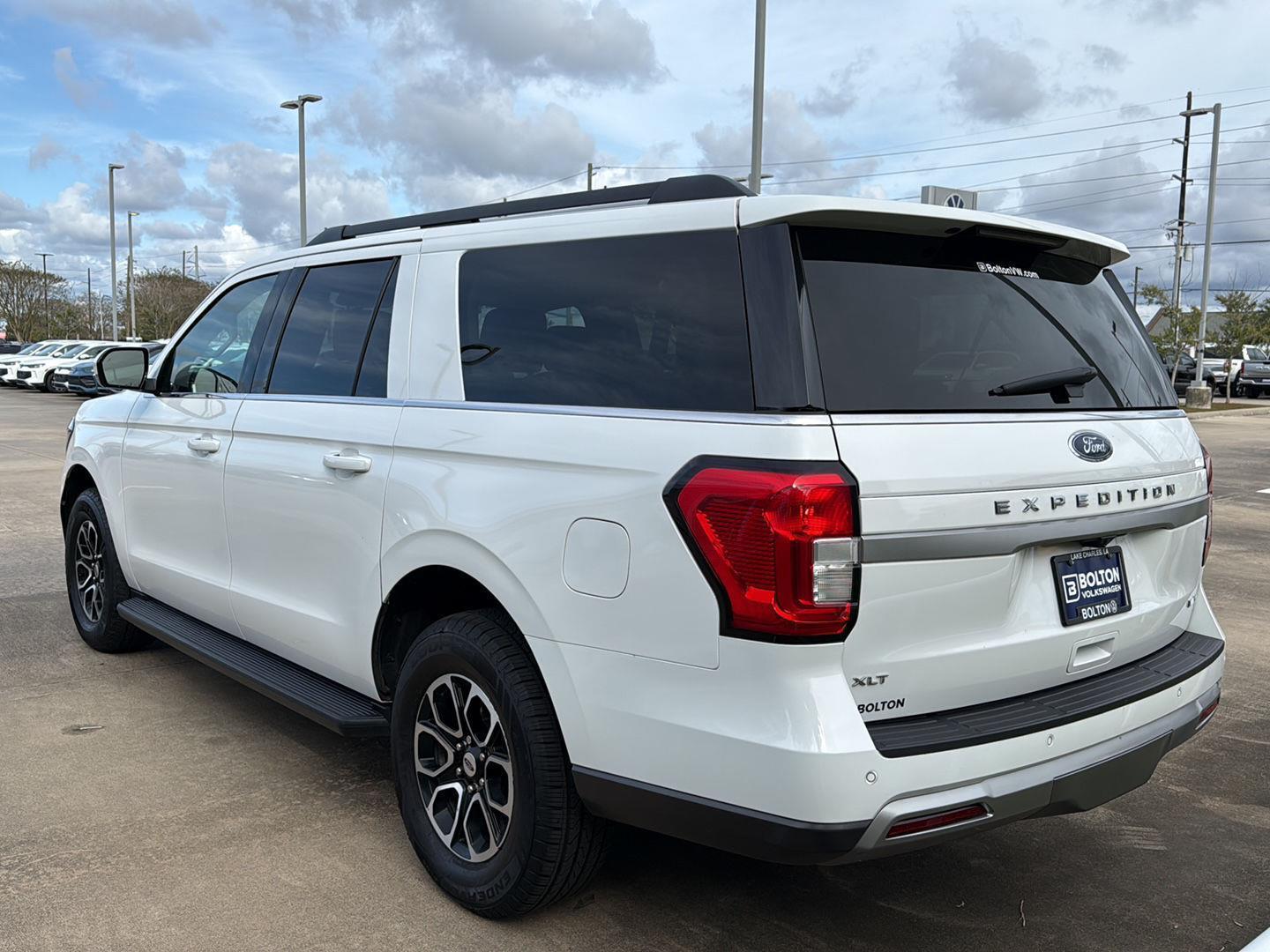 2024 Ford Expedition MAX XLT photo 2