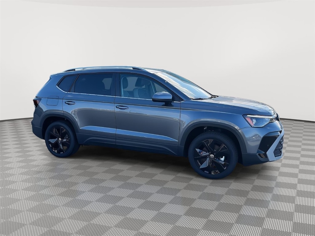 New 2025 Volkswagen Taos 1.5T SE SUV