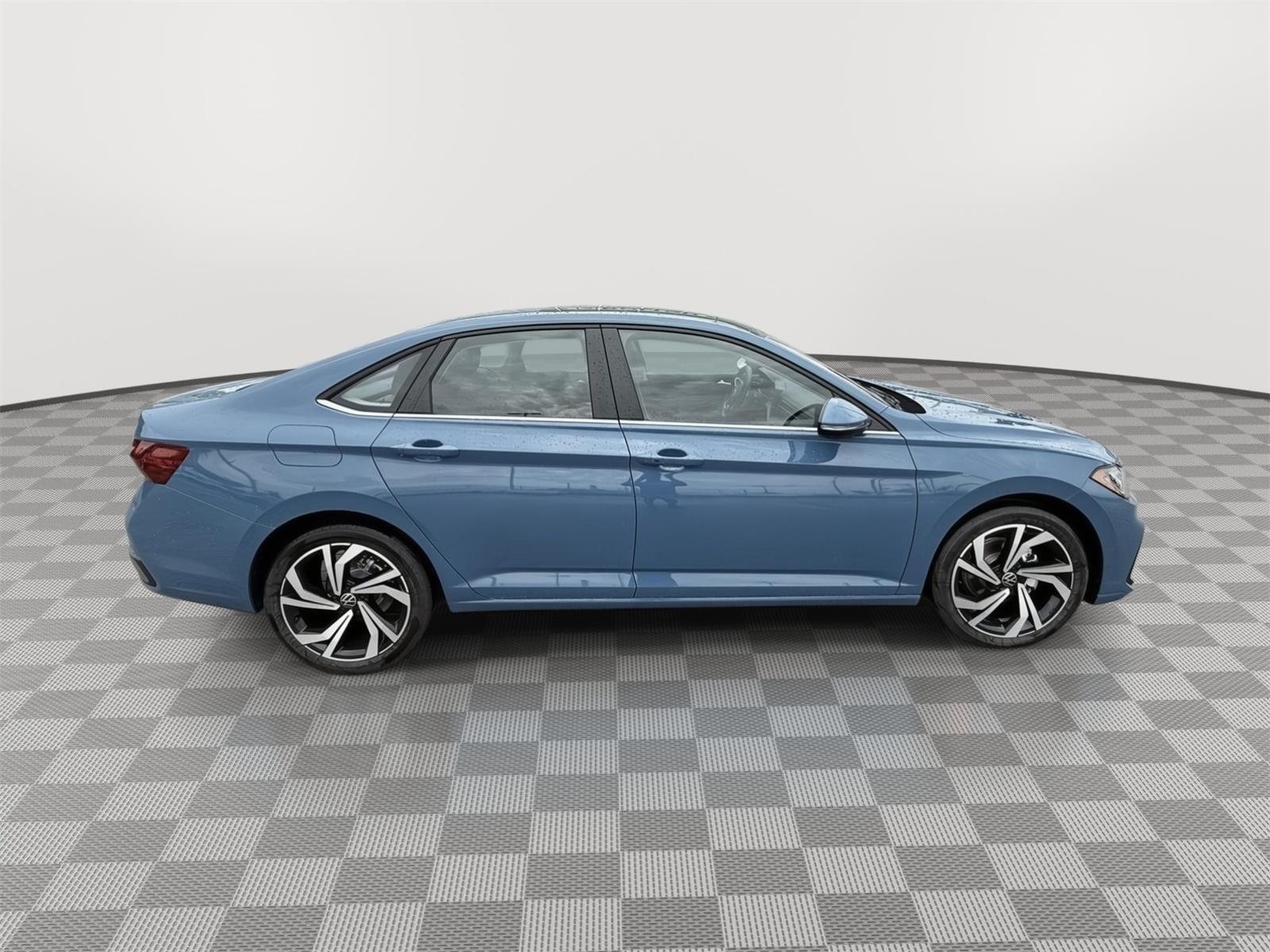 2025 Volkswagen Jetta SEL's photo