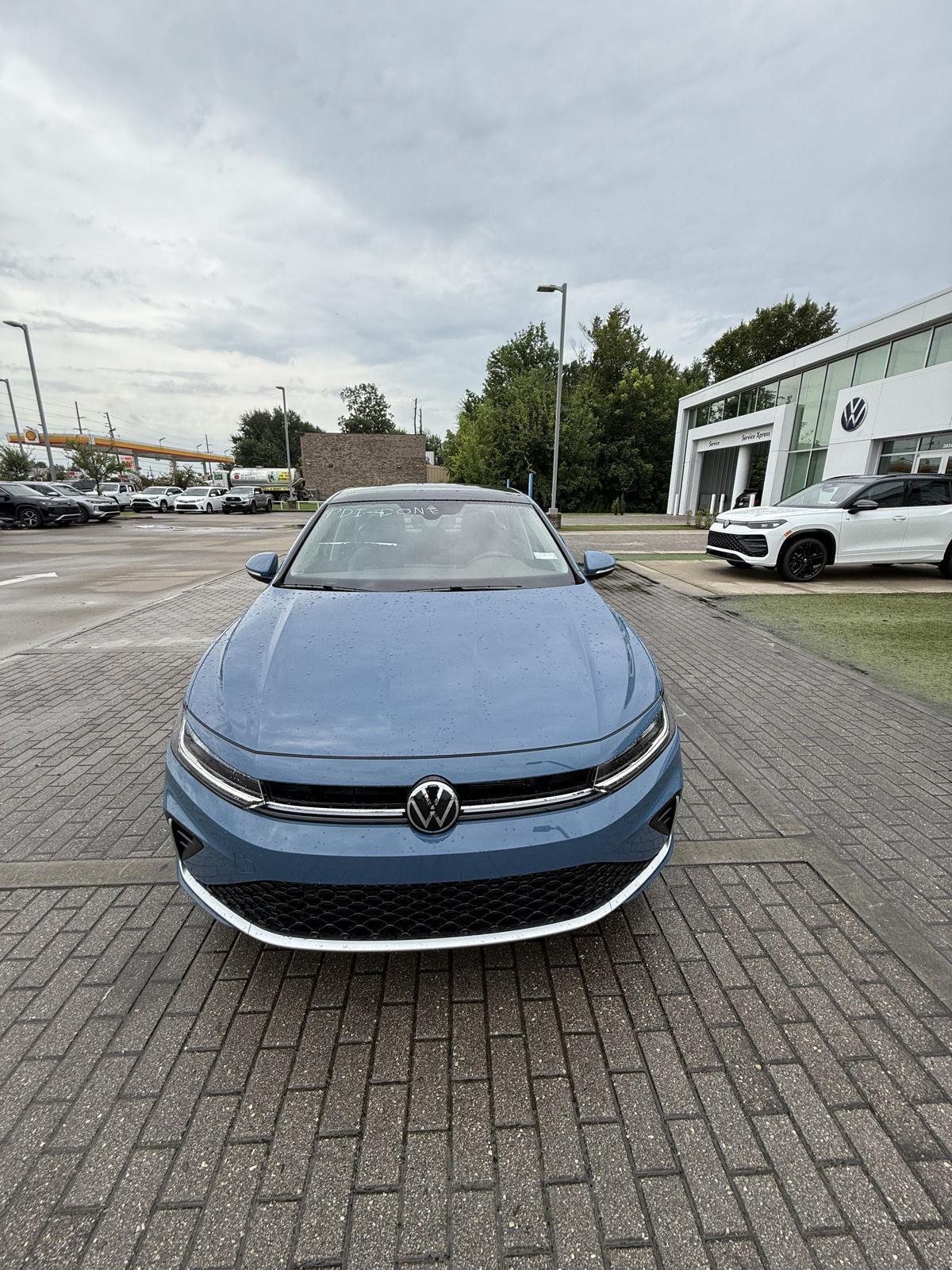 2025 Volkswagen Jetta 1.5T SEL photo 4