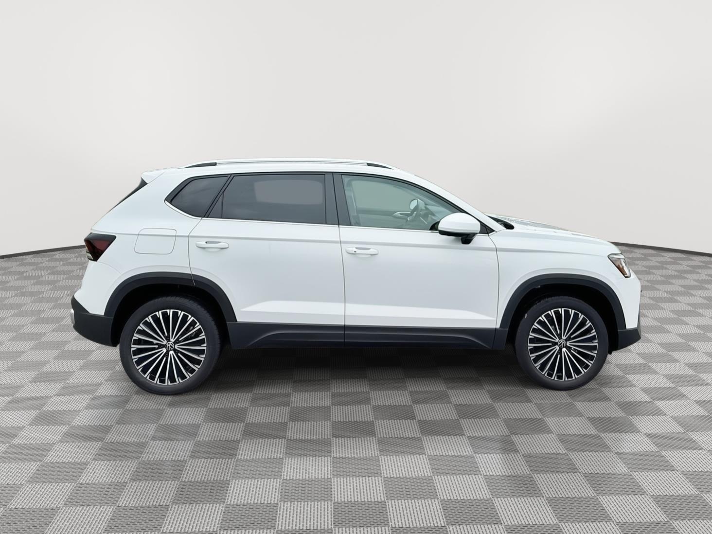 2025 Volkswagen Taos SE