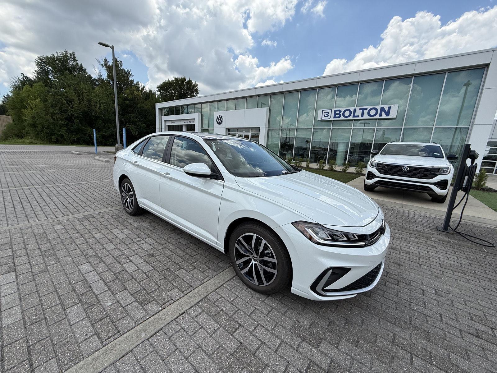 2025 Volkswagen Jetta 1.5T SE photo 2