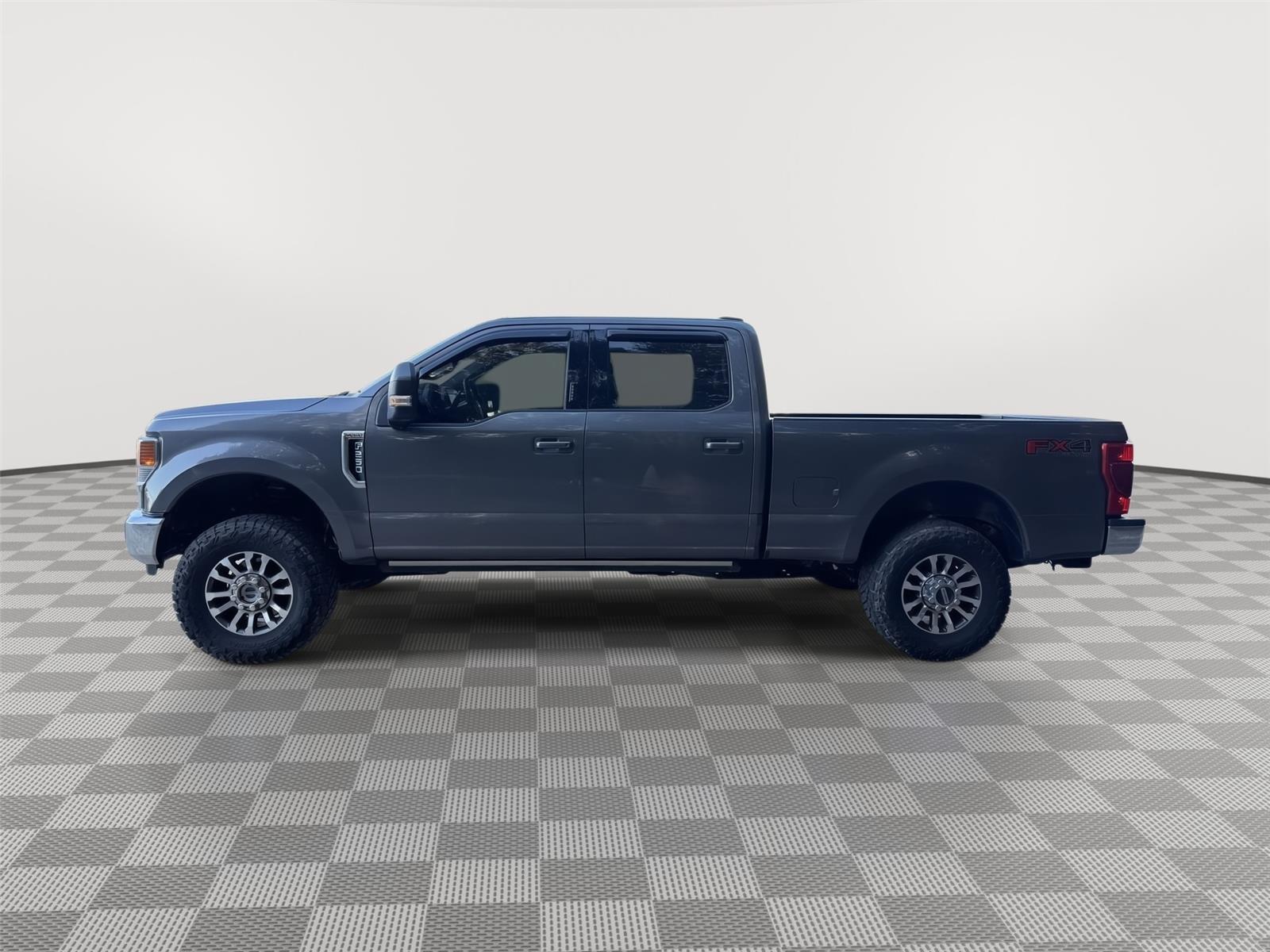 2022 Ford F-250 Lariat photo 3