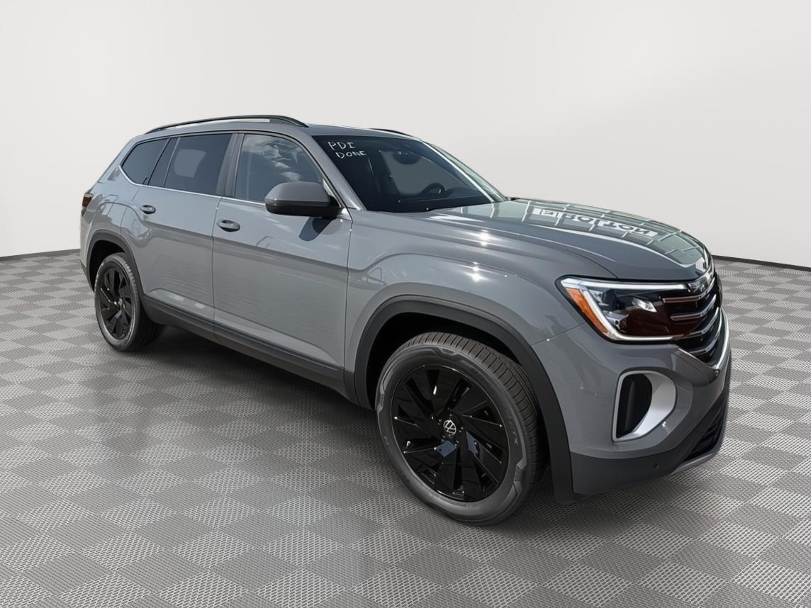 2026 Volkswagen Atlas SE Technology photo 3