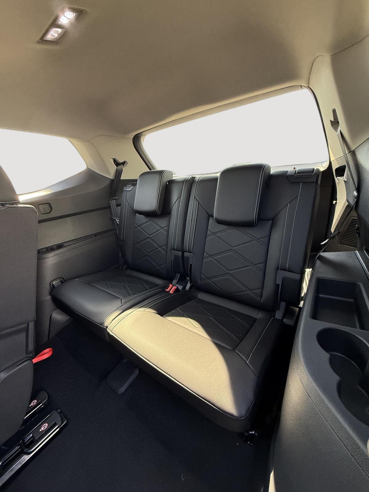 2026 Volkswagen Atlas SE w/Tech - Photo 17