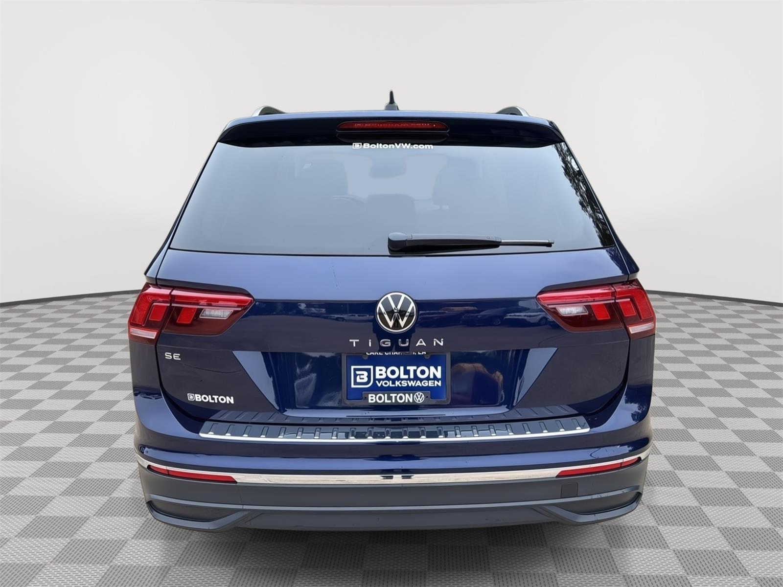 2024 Volkswagen Tiguan SE Wolfsburg Edition photo 3