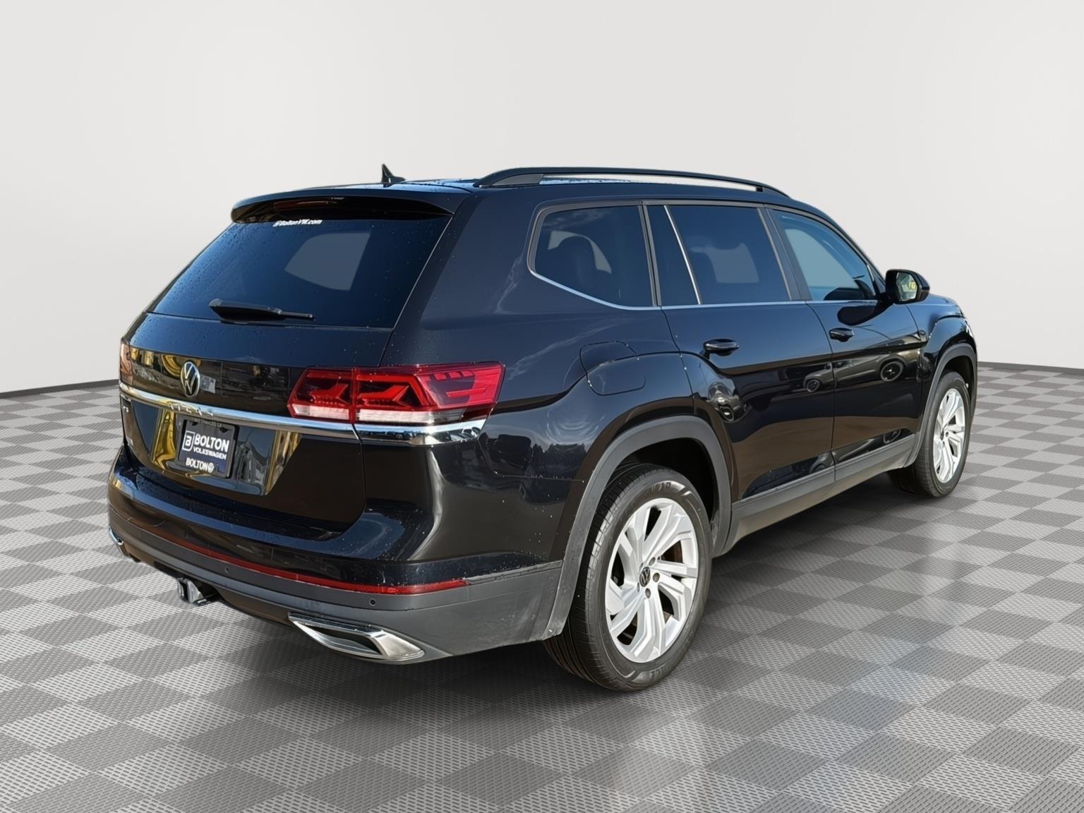 Image of 2023 Volkswagen Atlas 3.6L V6 SE w/Technology SUV