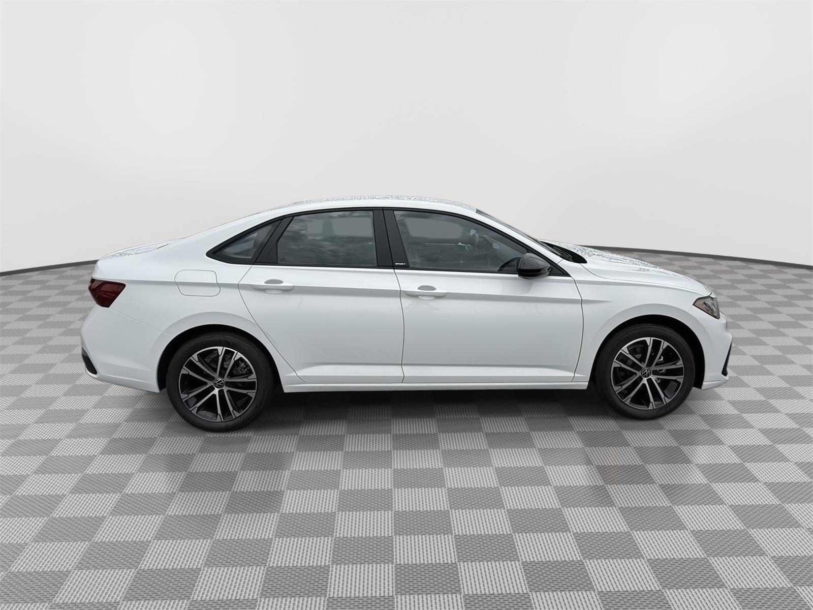 2025 Volkswagen Jetta Sport's photo