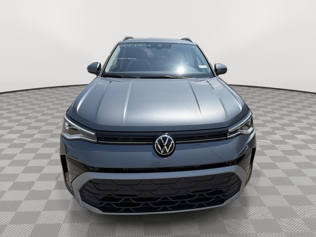 New 2025 Volkswagen Taos 1.5T SE SUV