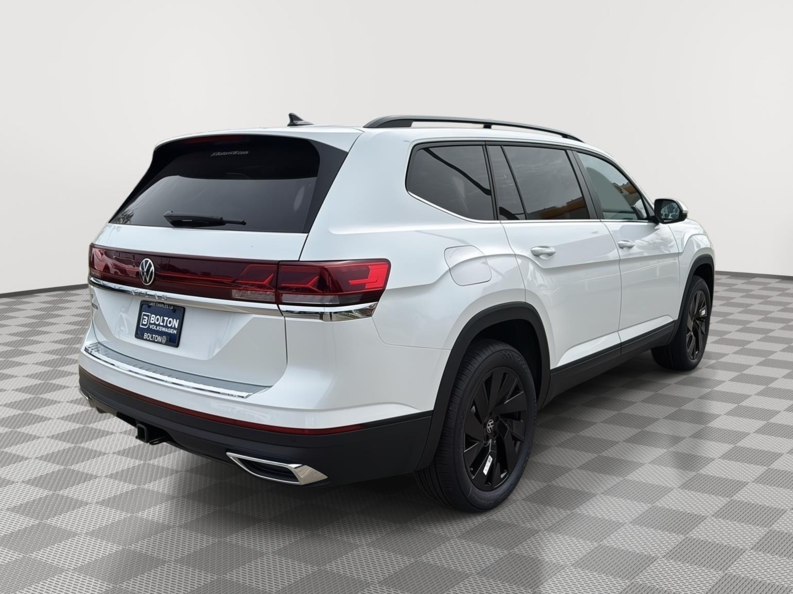 2026 Volkswagen Atlas SE w/Tech - Photo 5