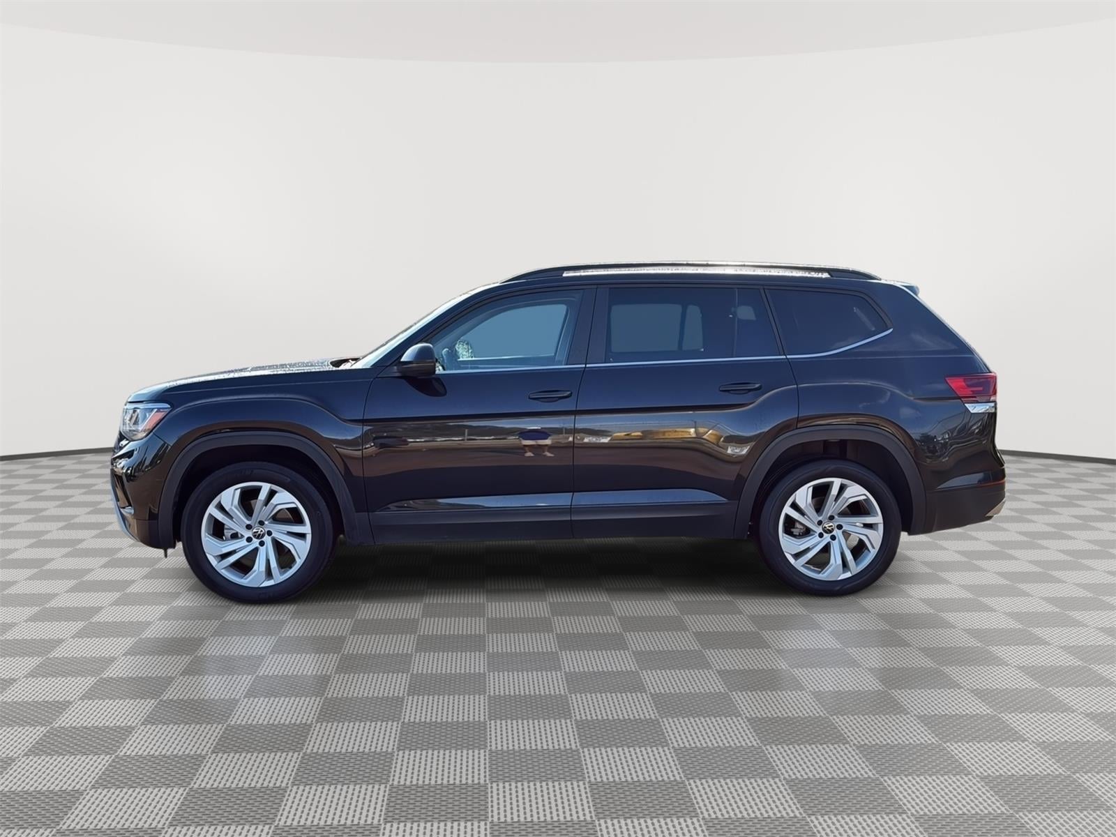 Image of 2023 Volkswagen Atlas 3.6L V6 SE w/Technology SUV