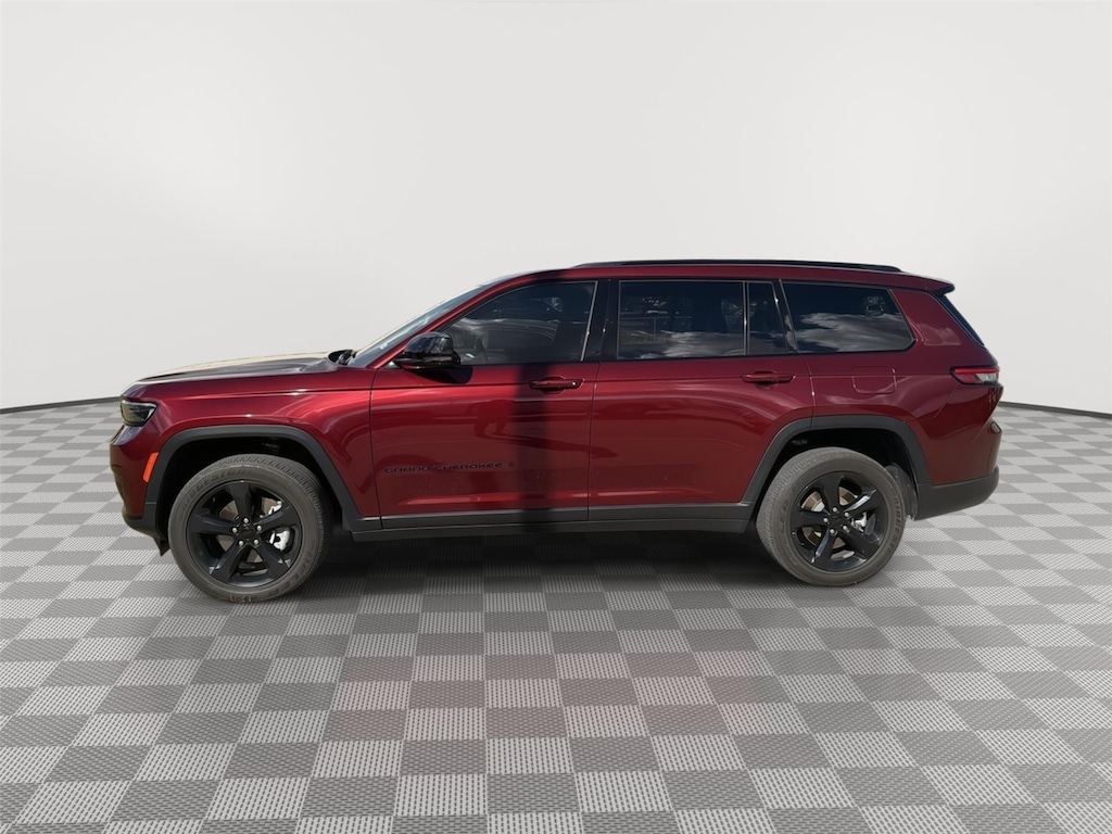 Used 2024 Jeep Grand Cherokee L Laredo SUV