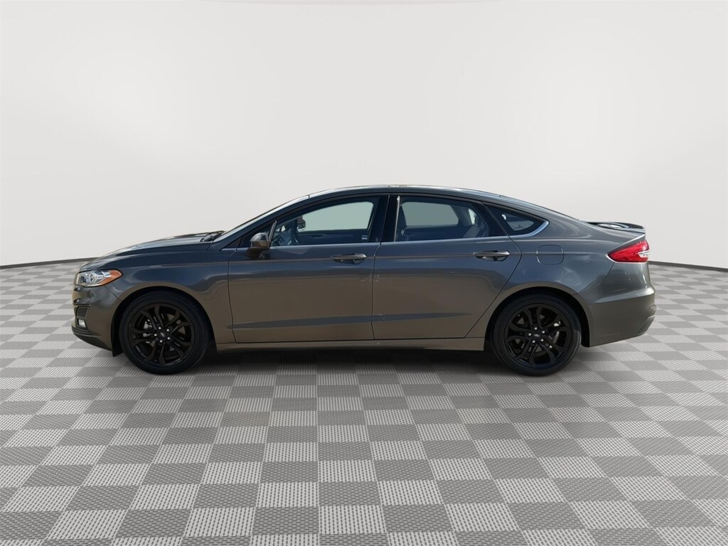 Used 2020 Ford Fusion SE Sedan