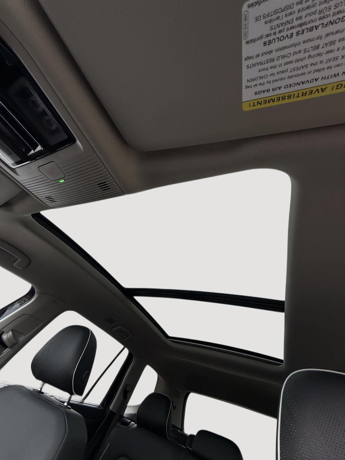 2025 Volkswagen Atlas SEL Premium R-Line - Photo 13