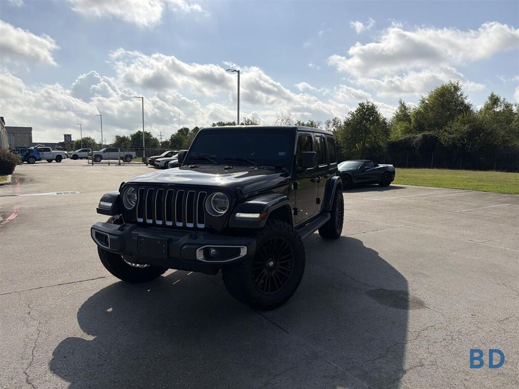 Used 2018 Jeep Wrangler Unlimited Sahara 4x4 SUV