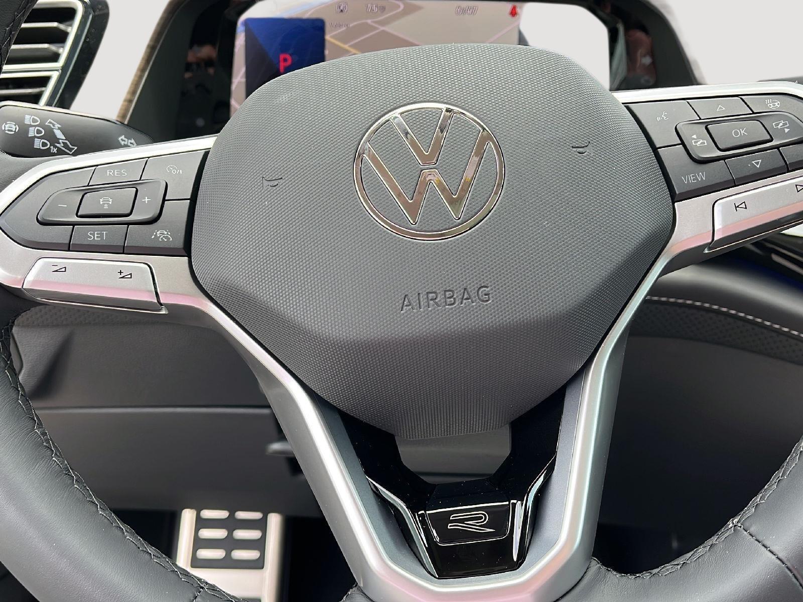 2025 Volkswagen Atlas SEL Premium R-Line - Photo 11