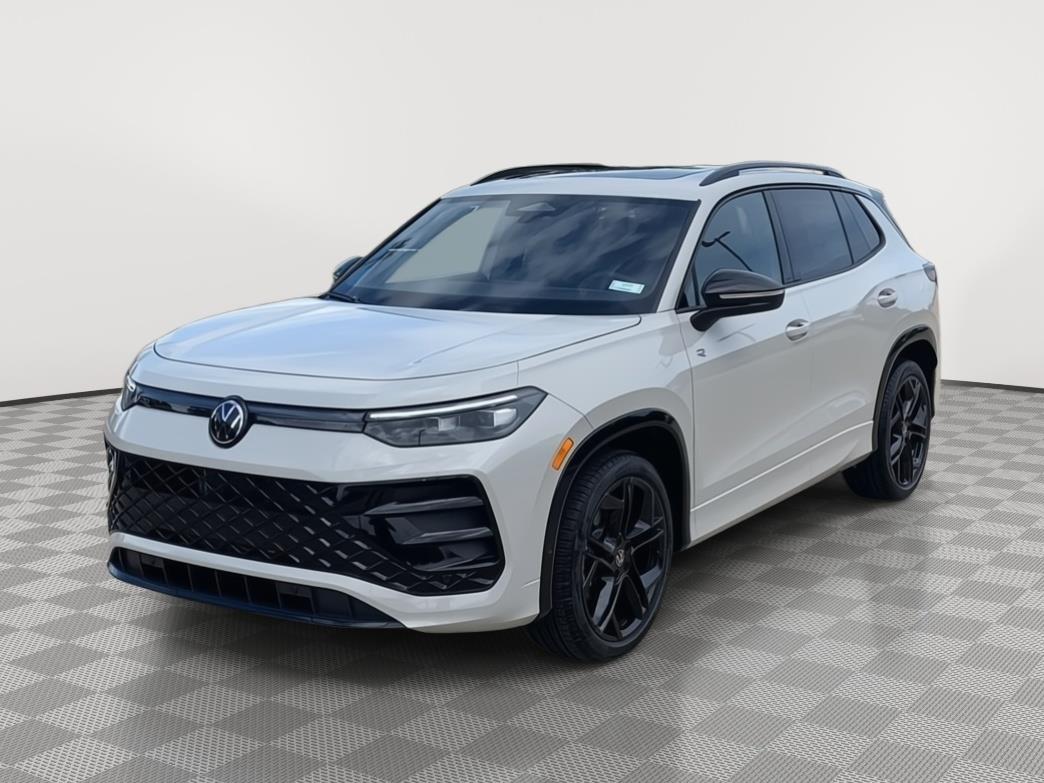 2026 Volkswagen Tiguan 2.0T SE R-Line Black's photo
