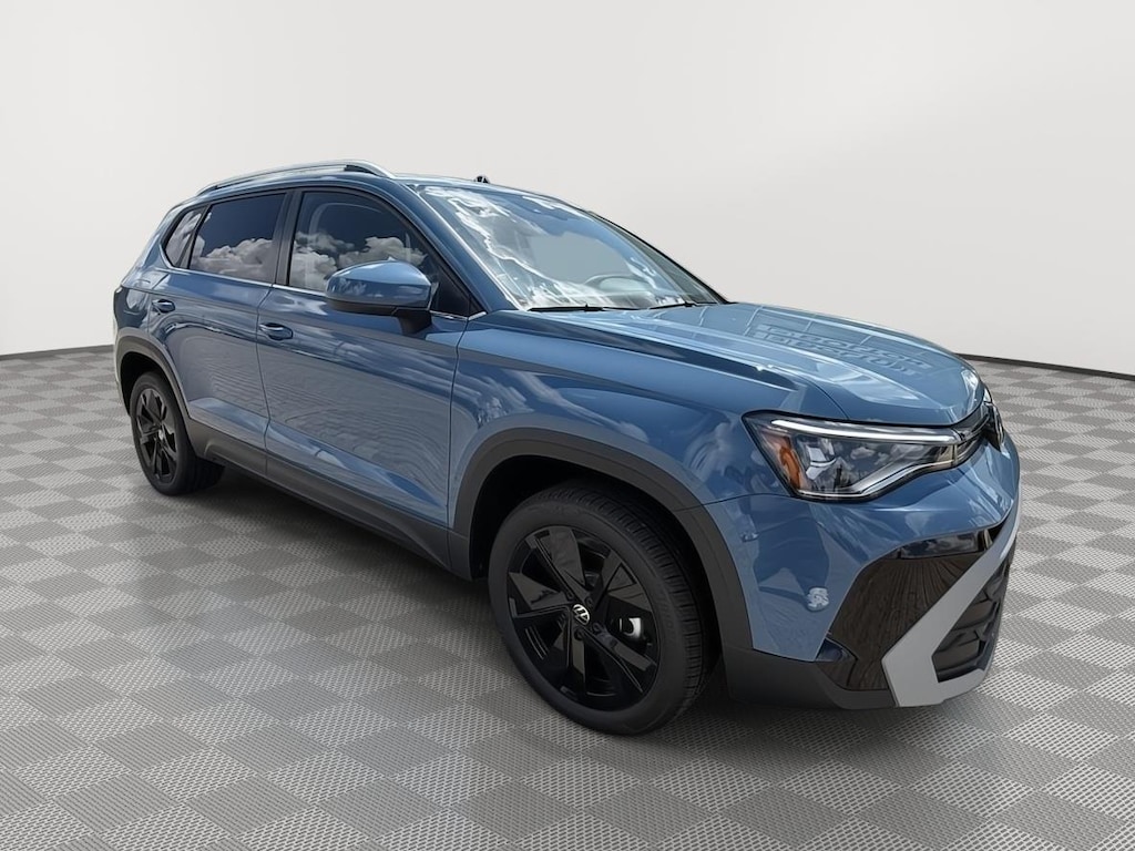 New 2025 Volkswagen Taos 1.5T SE SUV