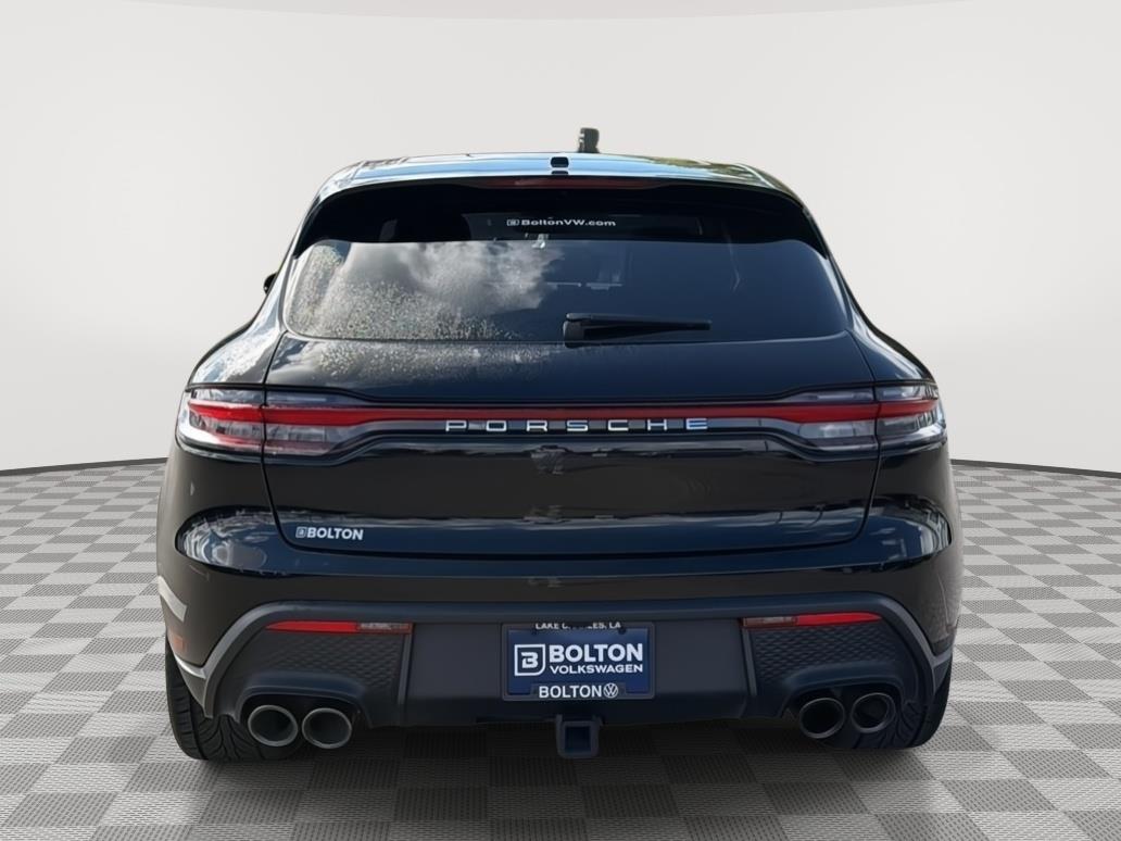 2023 Porsche Macan T photo 4