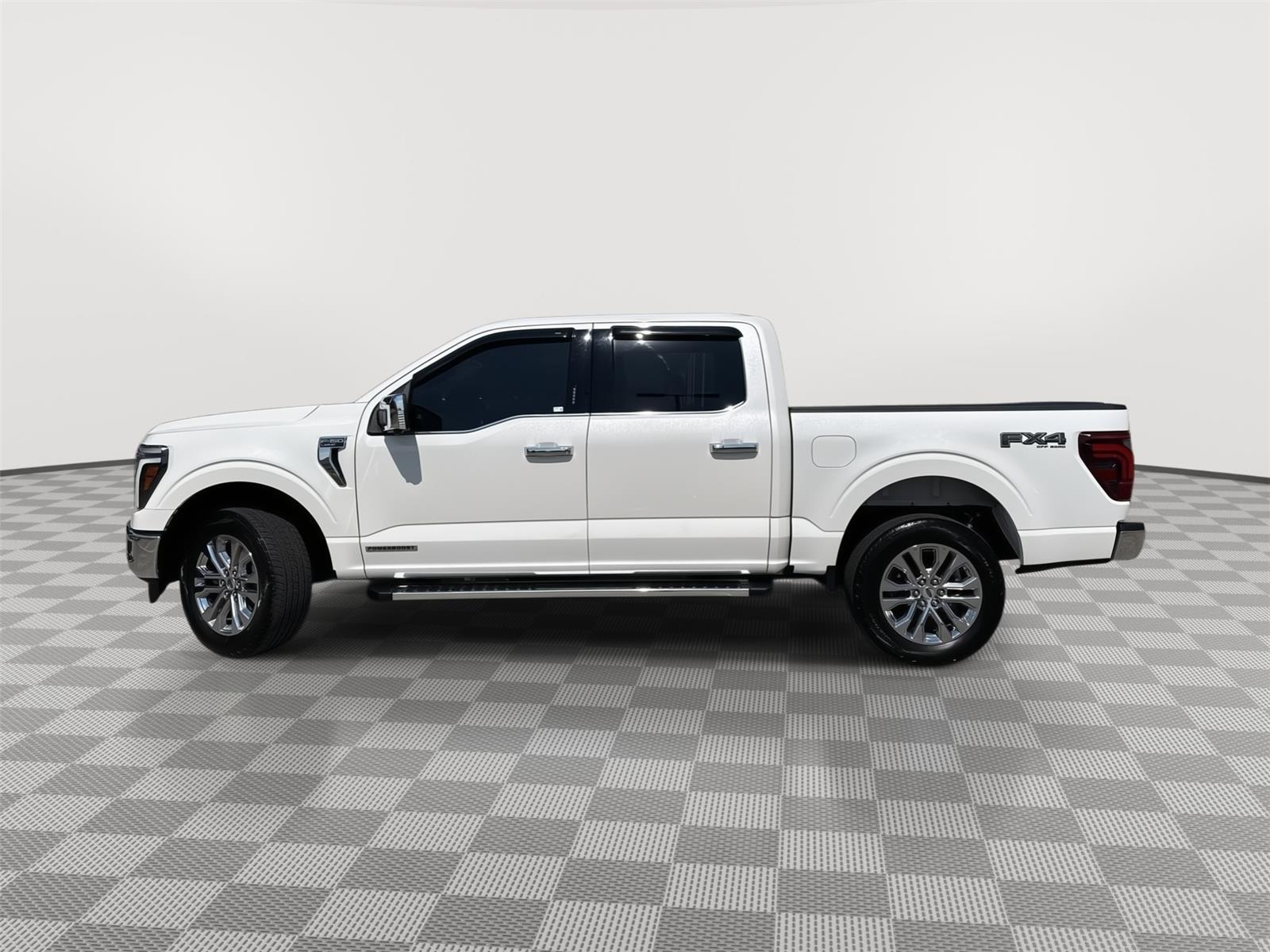 2024 Ford F-150 Lariat photo 2
