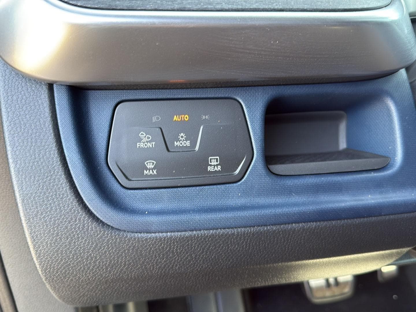 2025 Volkswagen ID. Buzz PRO S - Photo 19