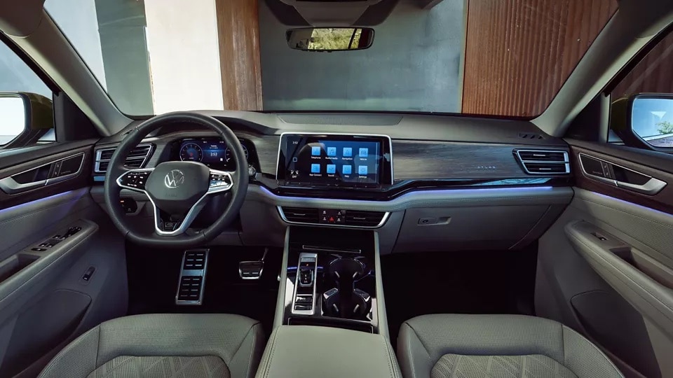  Interior cabin of the 2026 Volkswagen Atlas near Beaumont