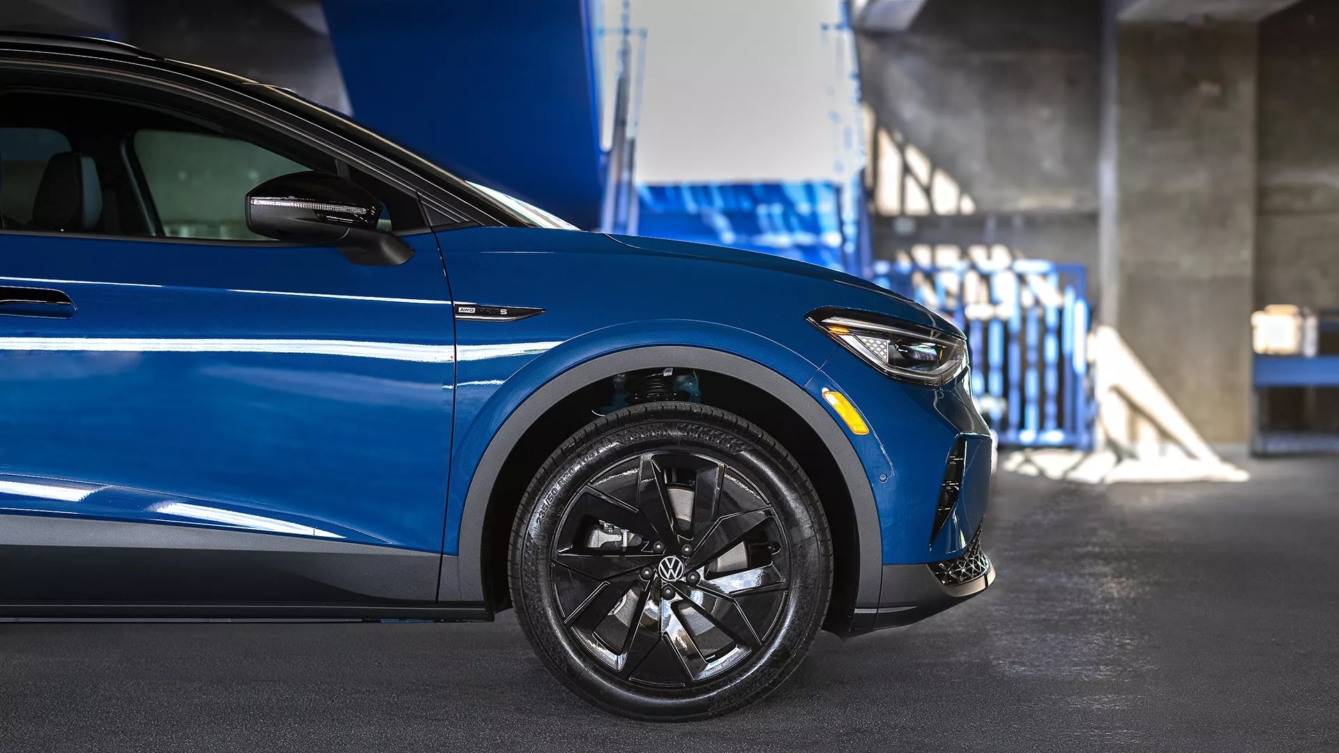 20” black alloy wheels on the 2026 Volkswagen ID.4 near Alexandria