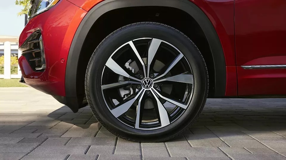  Tire of the 2026 Volkswagen Atlas in Lake Charles
