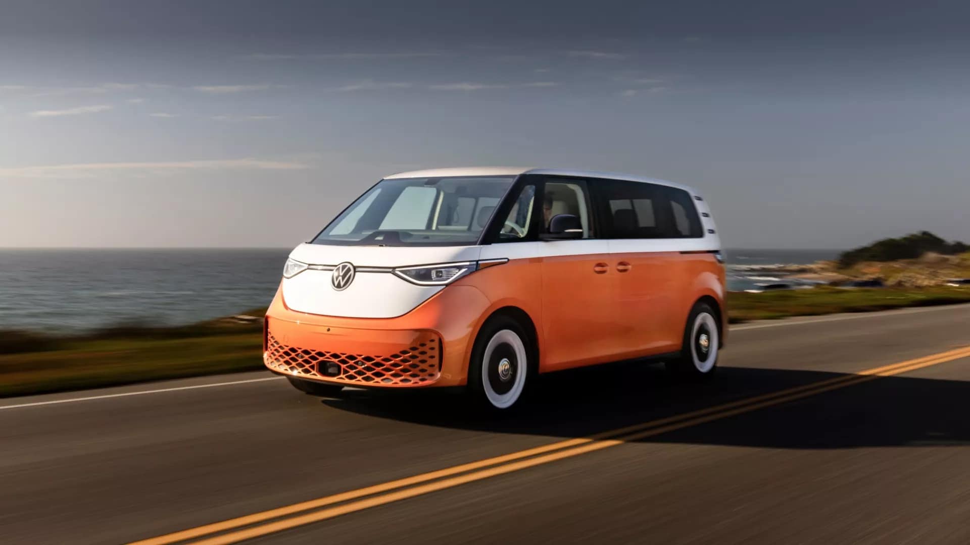 Volkswagen%20ID%20Buzz%20driving%20in%20Lake%20Charles%2C%20LA.jpeg