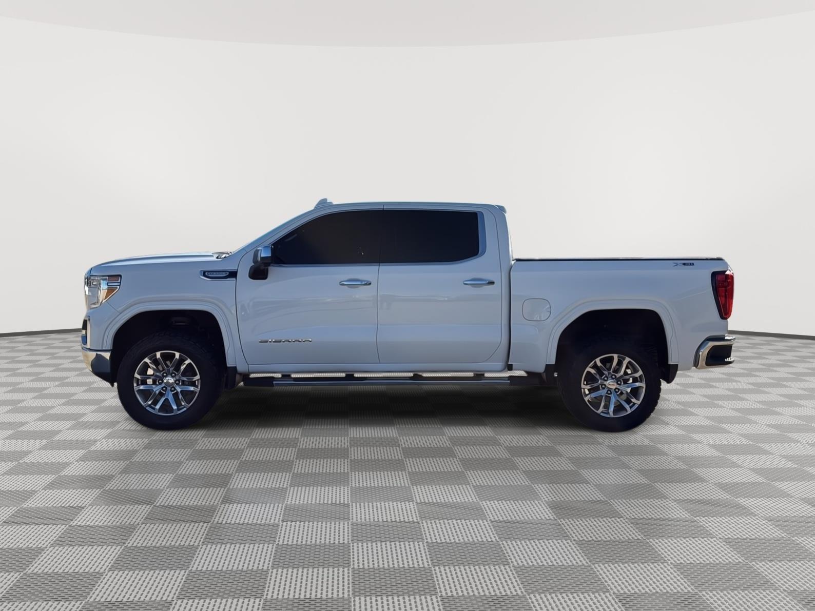 2021 Gmc Sierra 1500 SLT photo 2